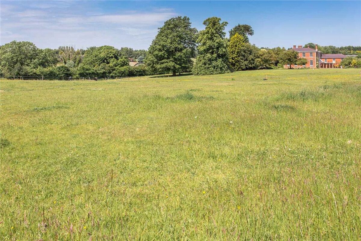 house for sale in The Scarr, Newent, Gloucestershire, GL18 CHE150179