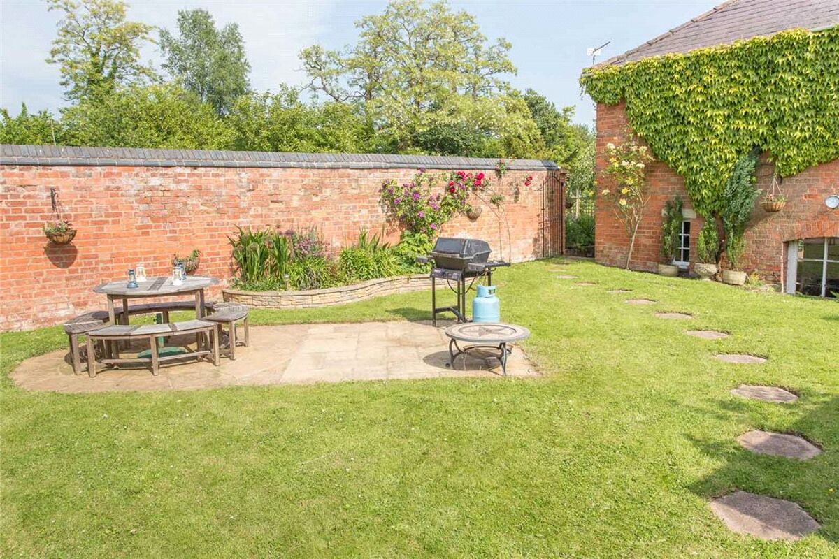 house for sale in The Scarr, Newent, Gloucestershire, GL18 CHE150179