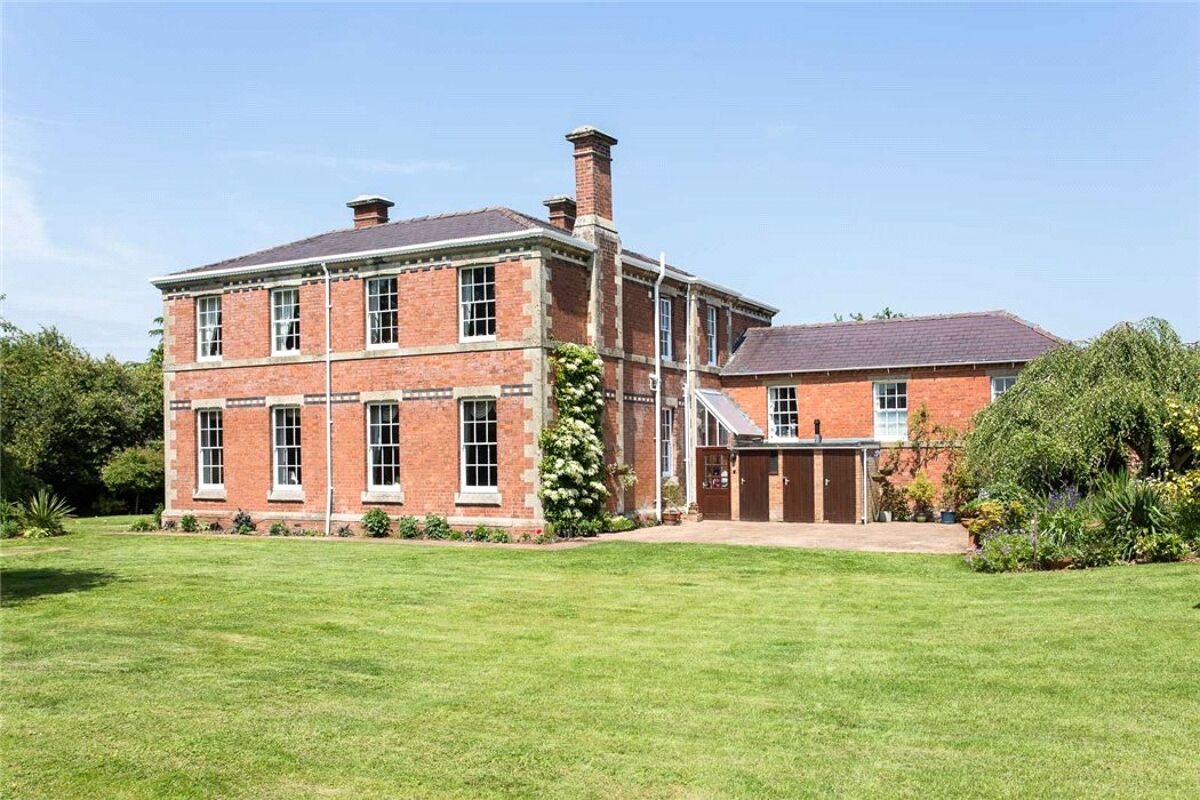 house for sale in The Scarr, Newent, Gloucestershire, GL18 CHE150179