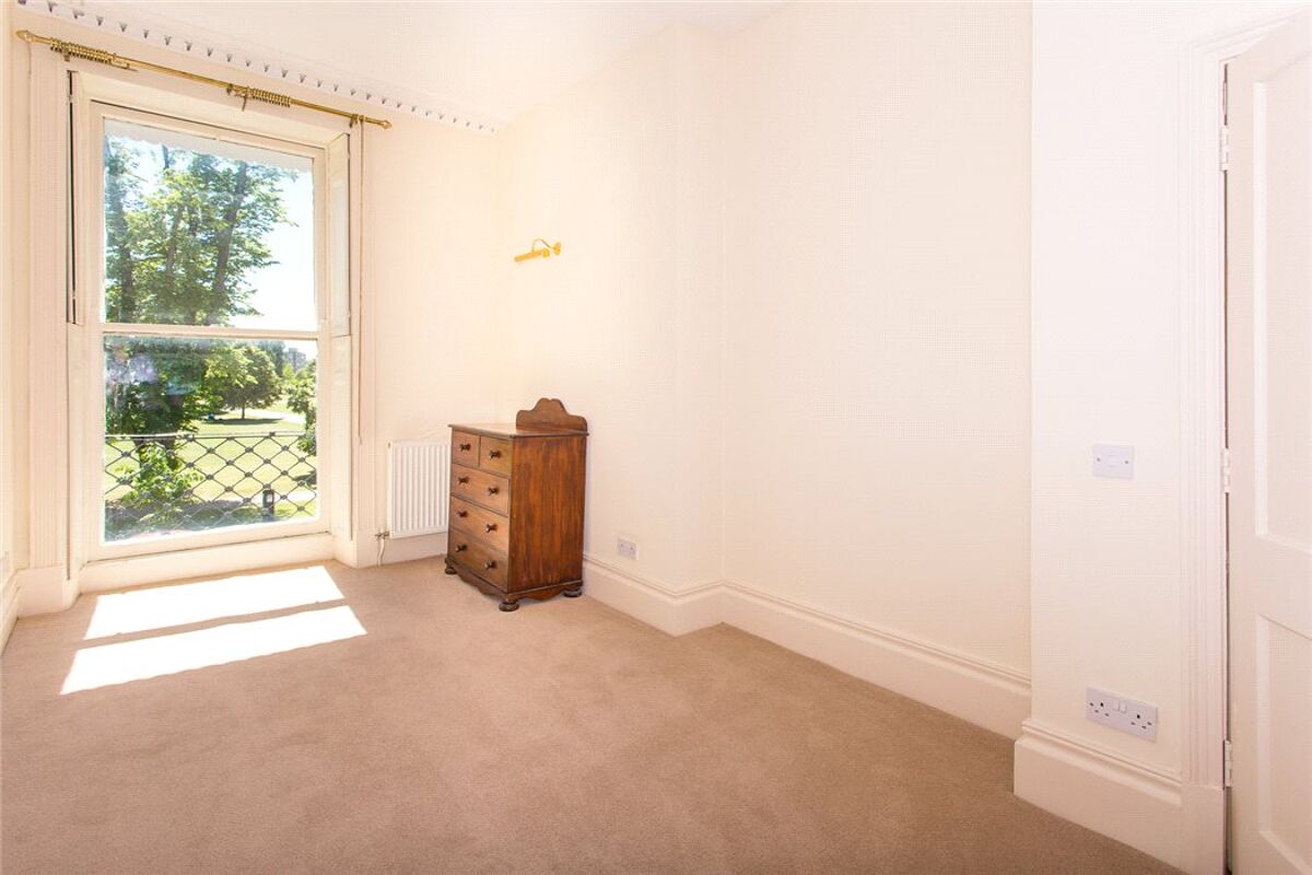 flat for sale in Montpellier Spa Road, Cheltenham, Gloucestershire