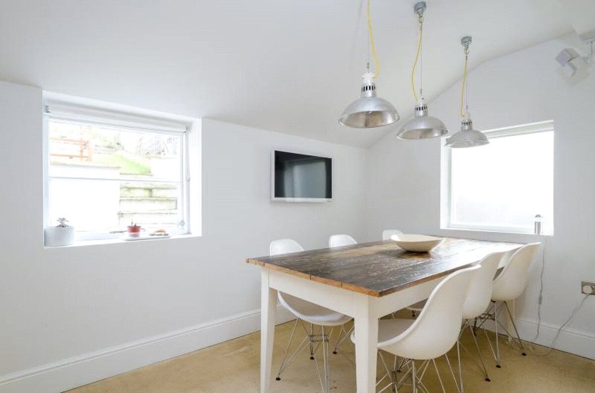 house for sale in Coates Mill Cottages, Cheltenham, Gloucestershire, GL54