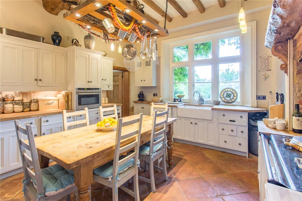 house for sale in Bank Farm, Dumbleton, Gloucestershire, WR11