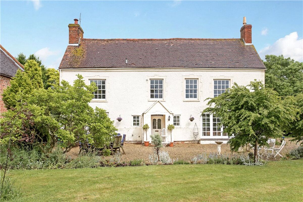 house for sale in Bank Farm, Dumbleton, Gloucestershire, WR11