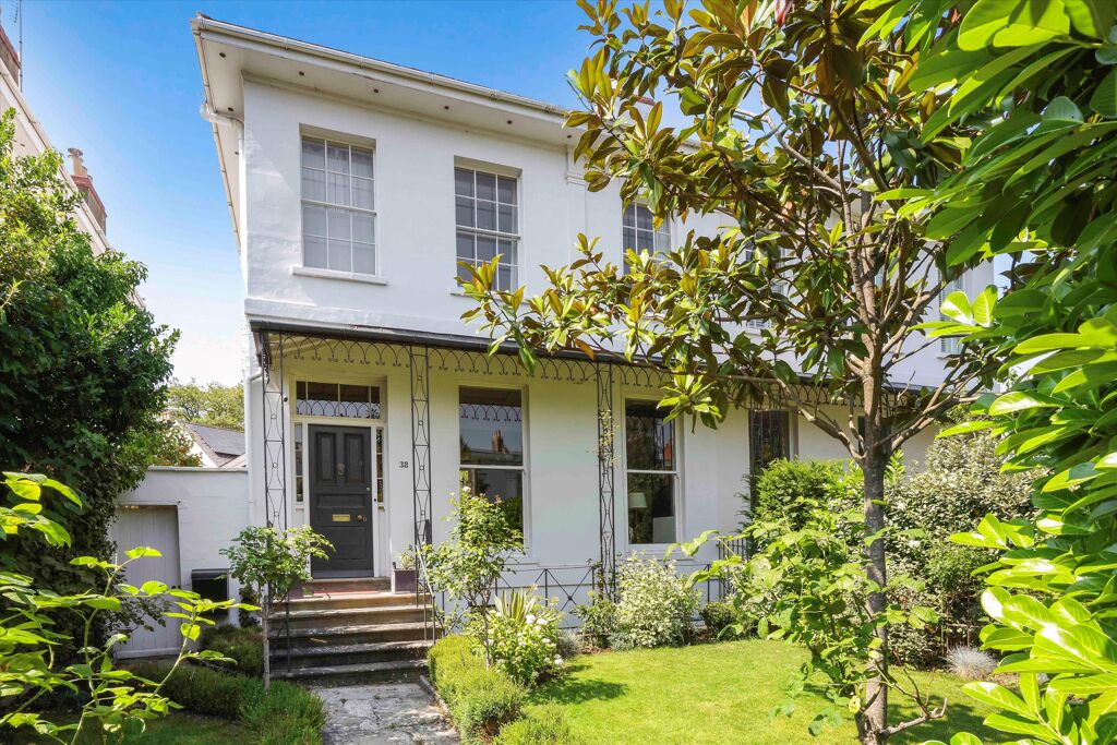 Image of Prestbury Road, Cheltenham, Gloucestershire, GL52