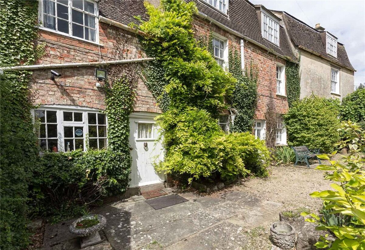 house for sale in Mill Lane, Cheltenham, Gloucestershire