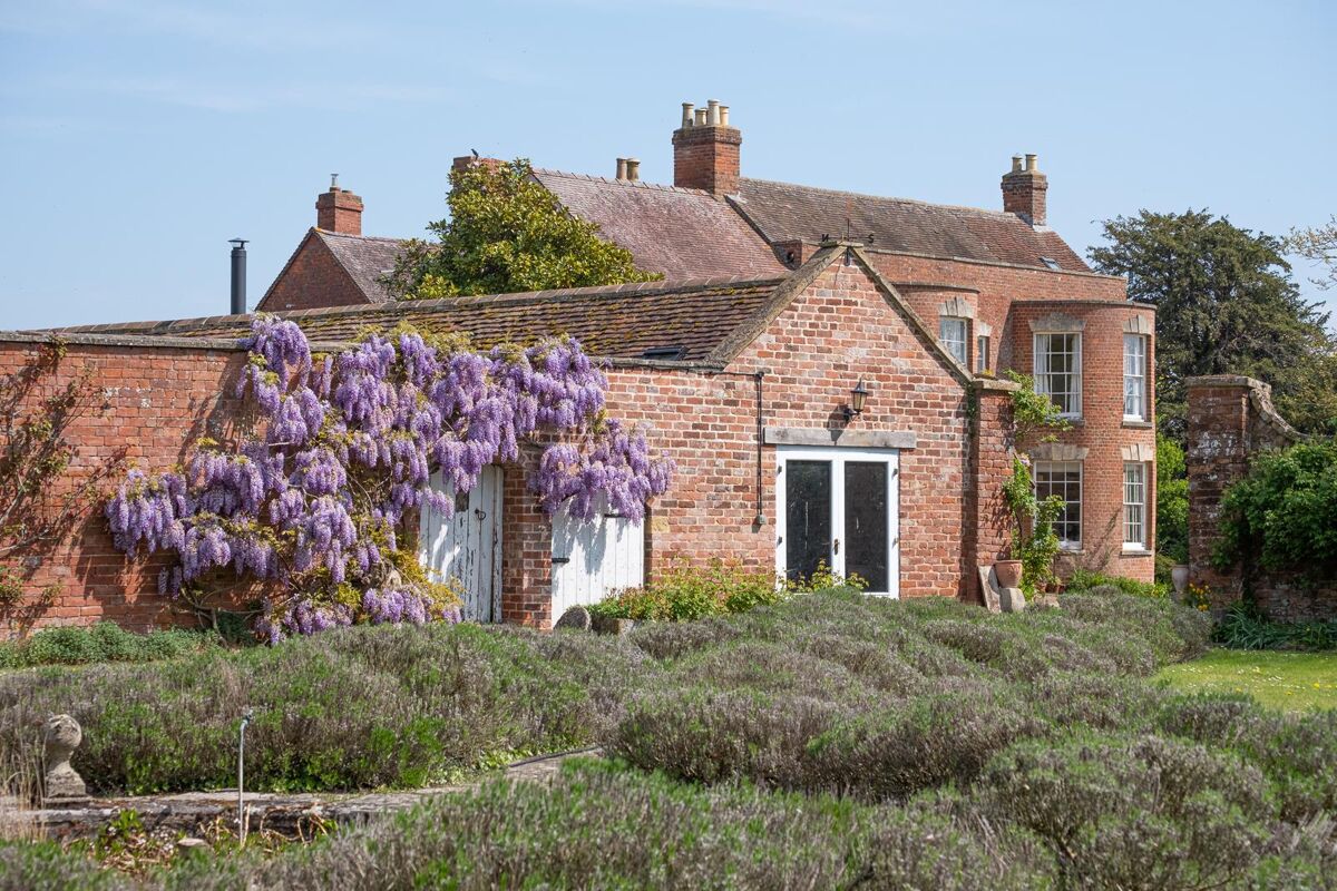 house for sale in Sandhurst, Gloucester, Gloucestershire, GL2