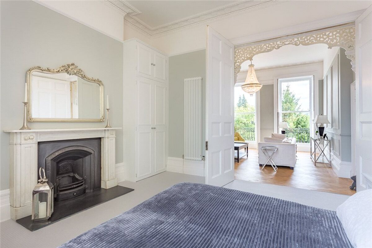 flat for sale in Lansdown Place, Cheltenham, Gloucestershire, GL50