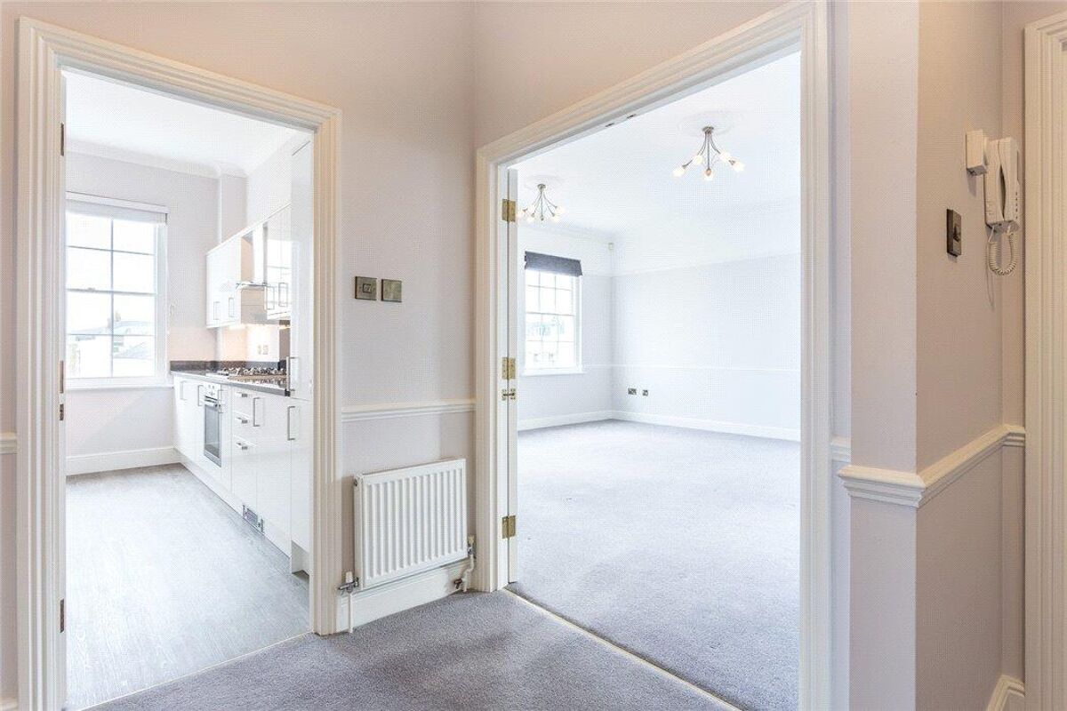 flat for sale in The Broad Walk, Imperial Square, Cheltenham