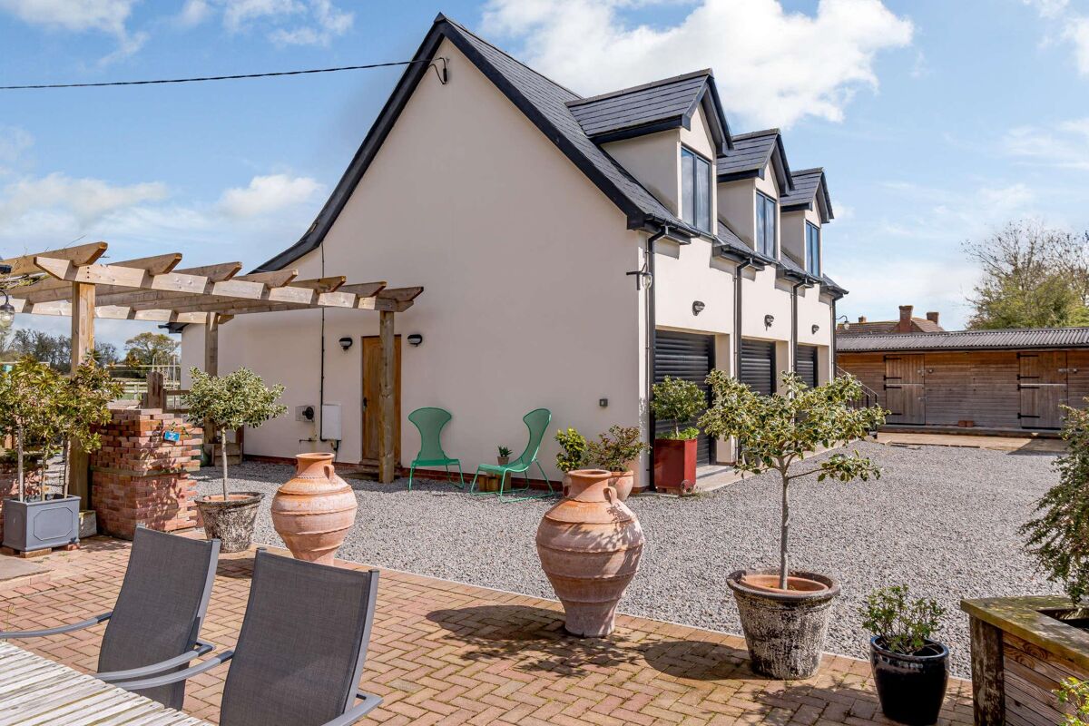 house for sale in Corse Lawn, Worcestershire/Gloucestershire borders, GL19 CHE170275 Knight