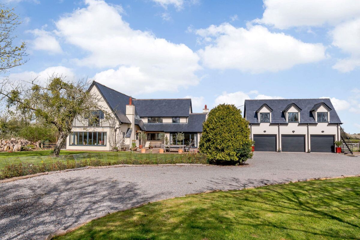 house for sale in Corse Lawn, Worcestershire/Gloucestershire borders