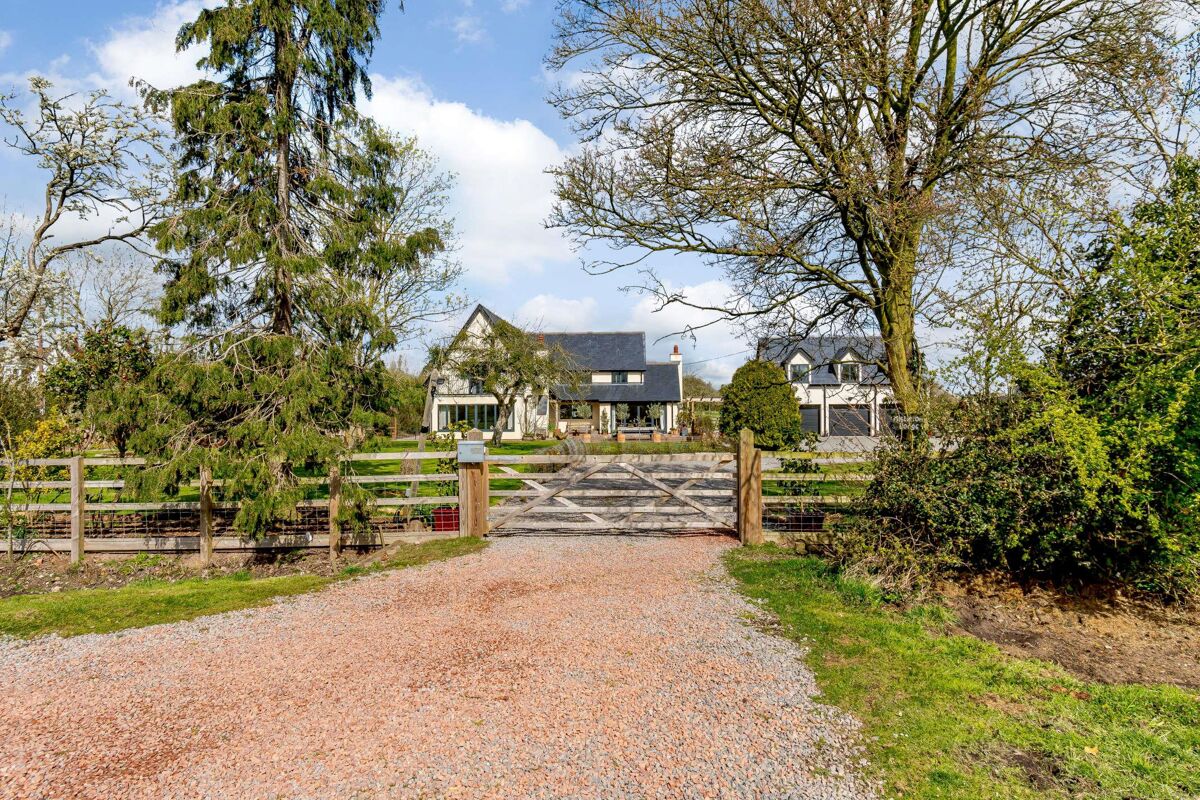 house for sale in Corse Lawn, Worcestershire/Gloucestershire borders