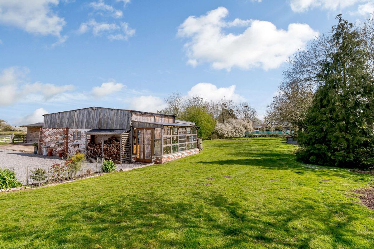 house for sale in Corse Lawn, Worcestershire/Gloucestershire borders, GL19 CHE170275 Knight