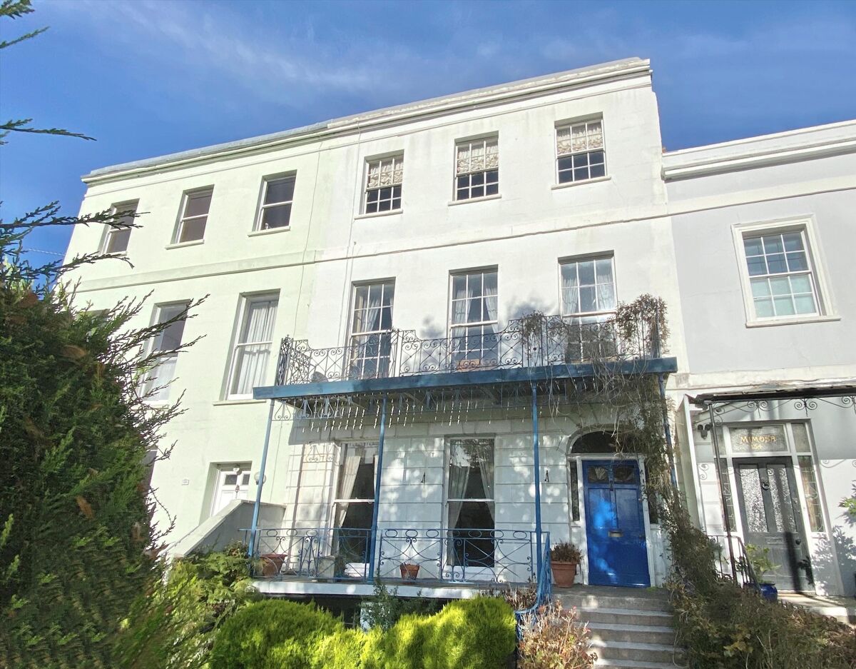 house for sale in London Road, Cheltenham, Gloucestershire, GL52