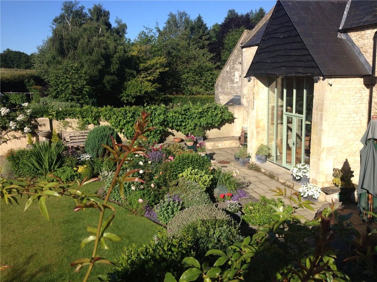 house for sale in Shipton Oliffe, Cheltenham, GL54 CHE180038 Knight