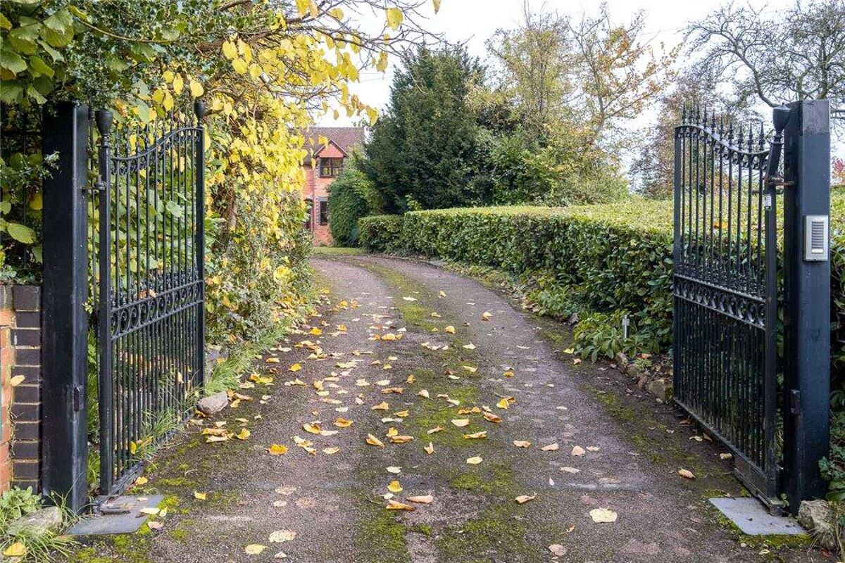 house for sale in Church Lane, Rudford, Gloucester, Gloucestershire