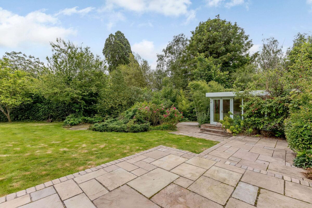 house for sale in Mythe Road, Tewkesbury, Gloucestershire, GL20