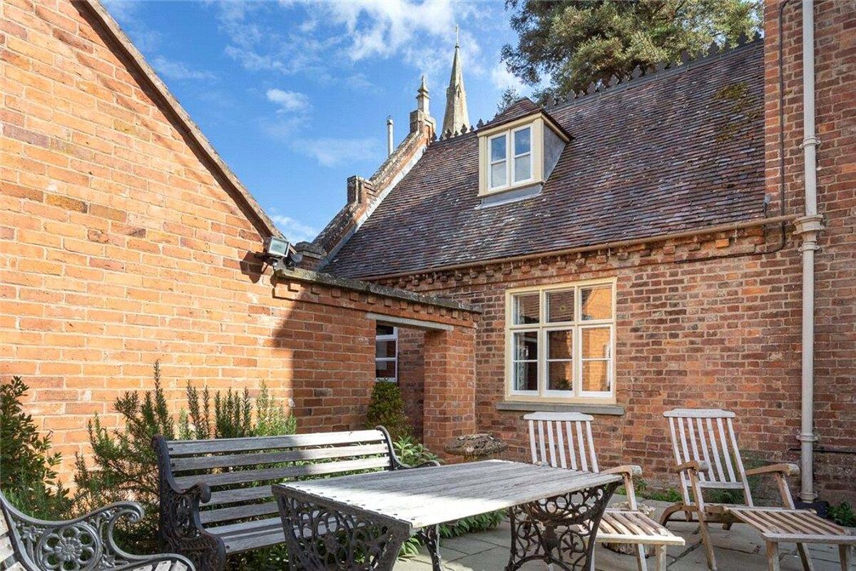 house for sale in Churchend, Bushley, Tewkesbury, Worcestershire, GL20