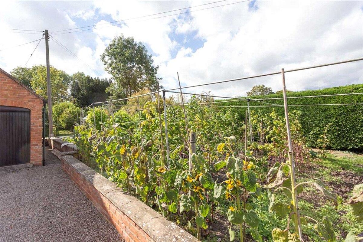 house for sale in Churchend, Bushley, Tewkesbury, Worcestershire, GL20