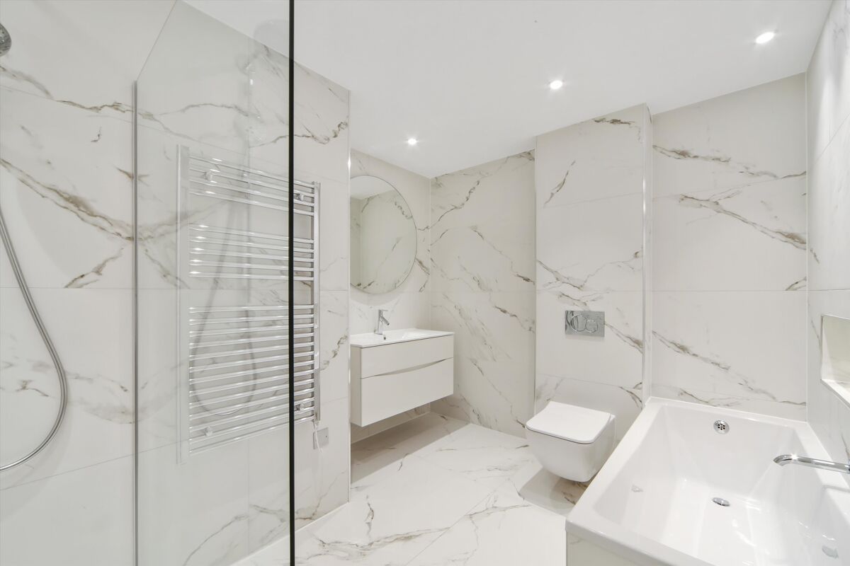 flat for sale in Montpellier House, Montpellier Drive, Cheltenham