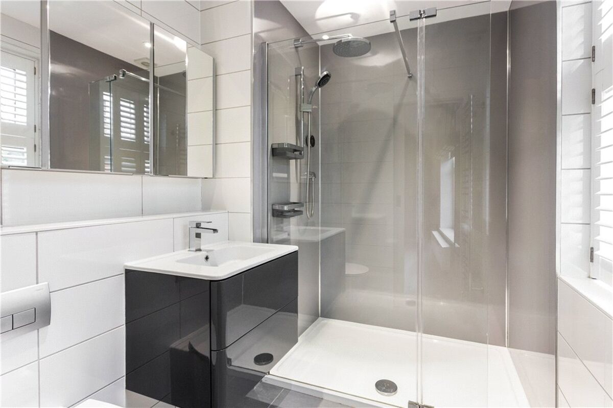 house for sale in Overton Park Road, Cheltenham, GL50 CHE180425