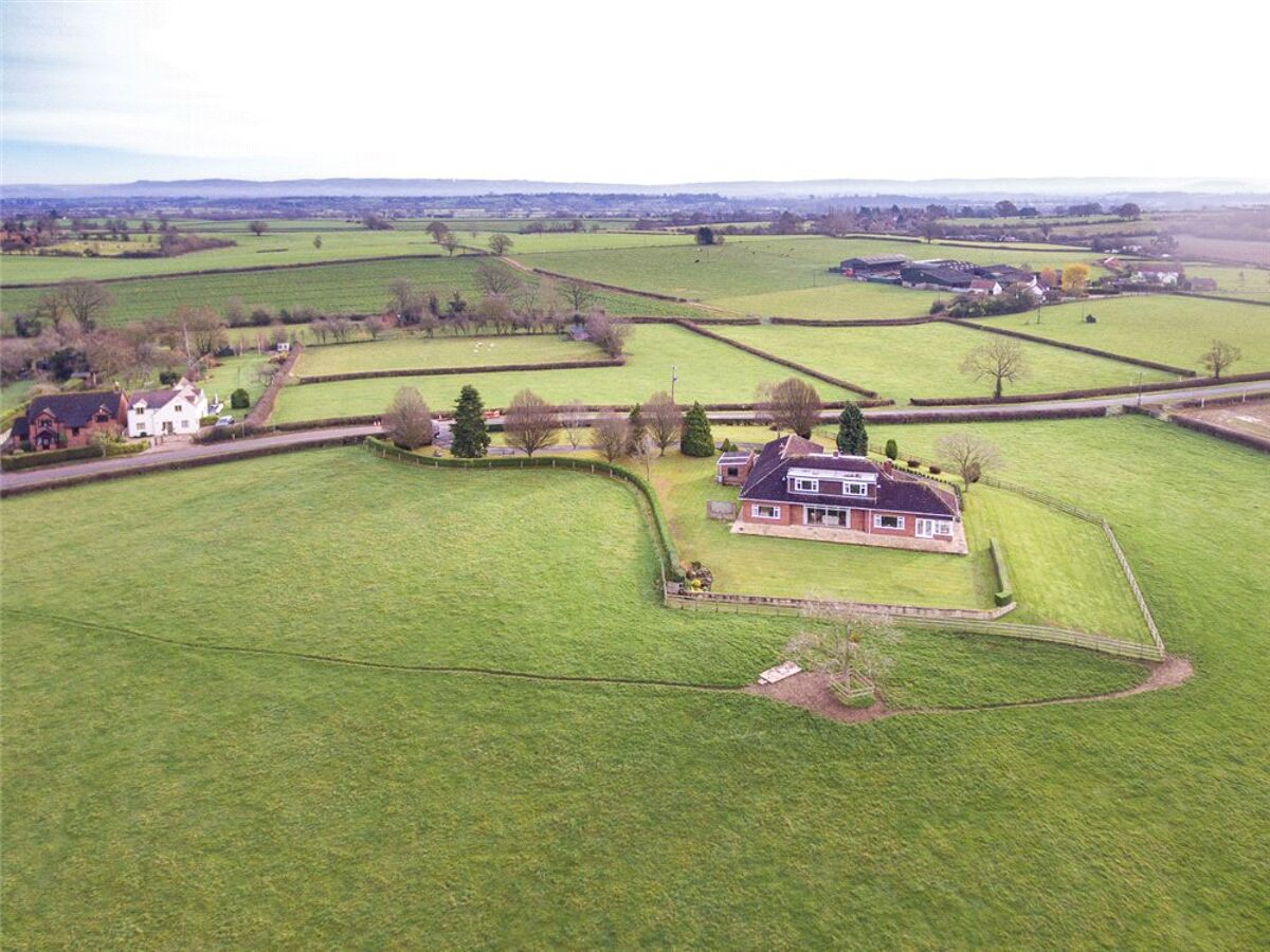 house for sale in The Knowle, Tirley, Gloucester, Gloucestershire, GL19