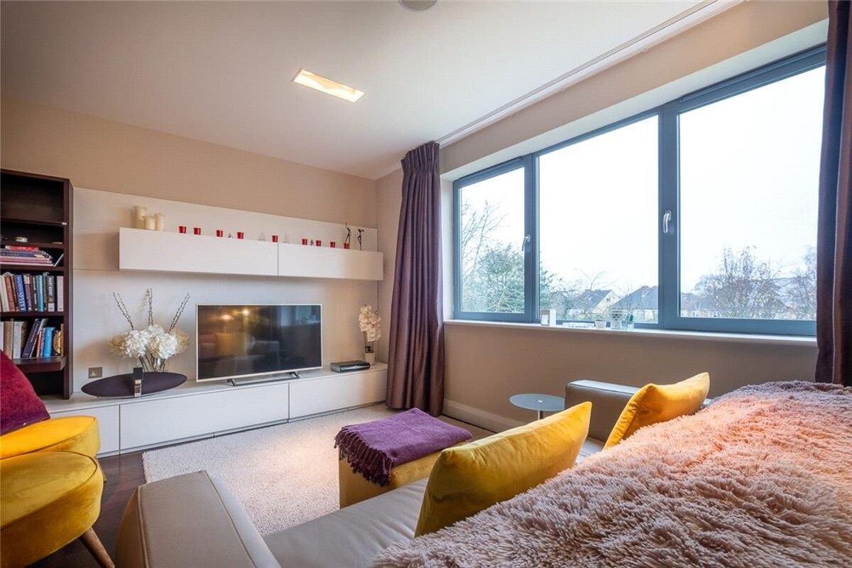 flat for sale in Hartley Court, Pittville Circus Road, Cheltenham, GL52