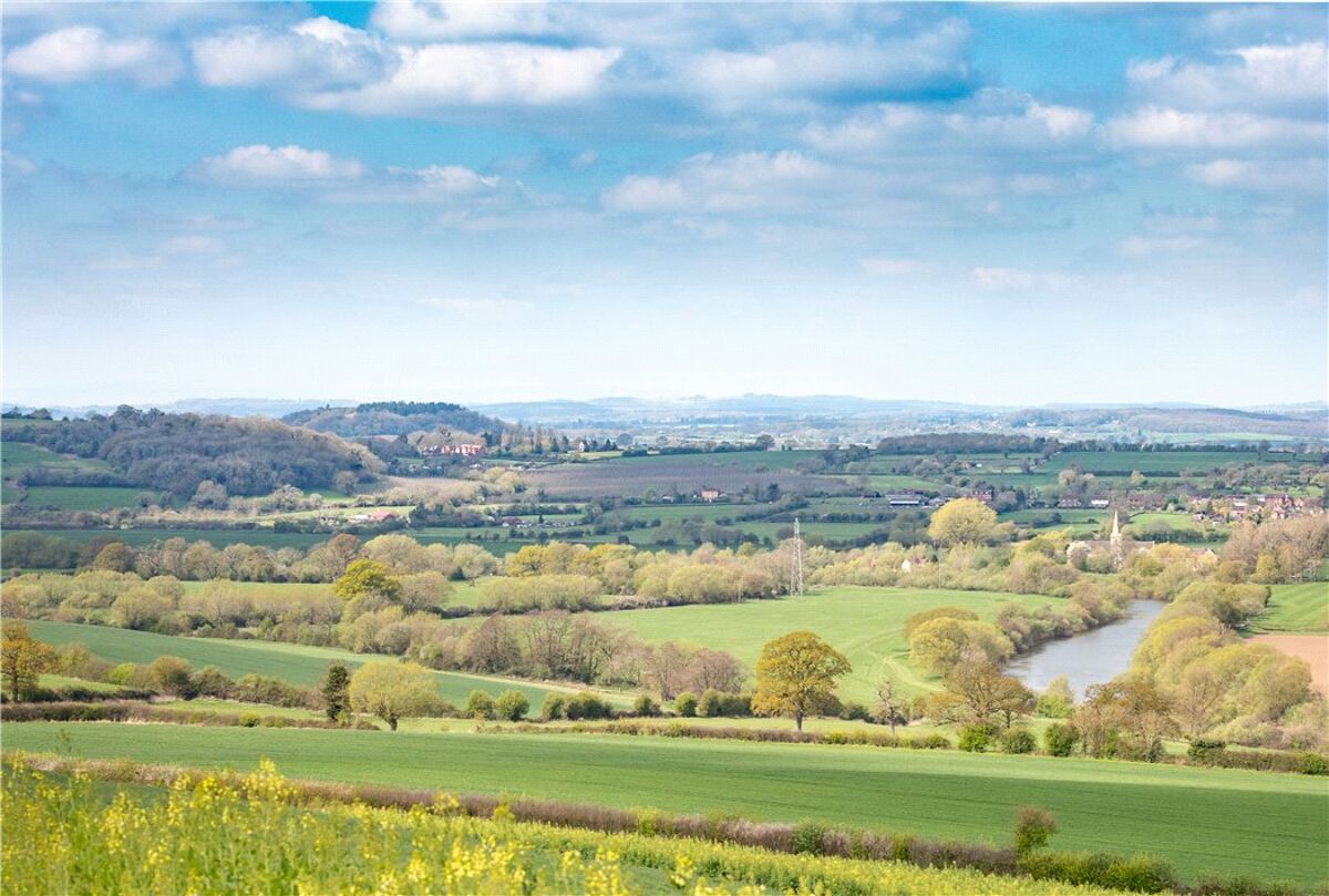 Farm/Estate for sale in Sandhurst Lane, Sandhurst, Gloucester