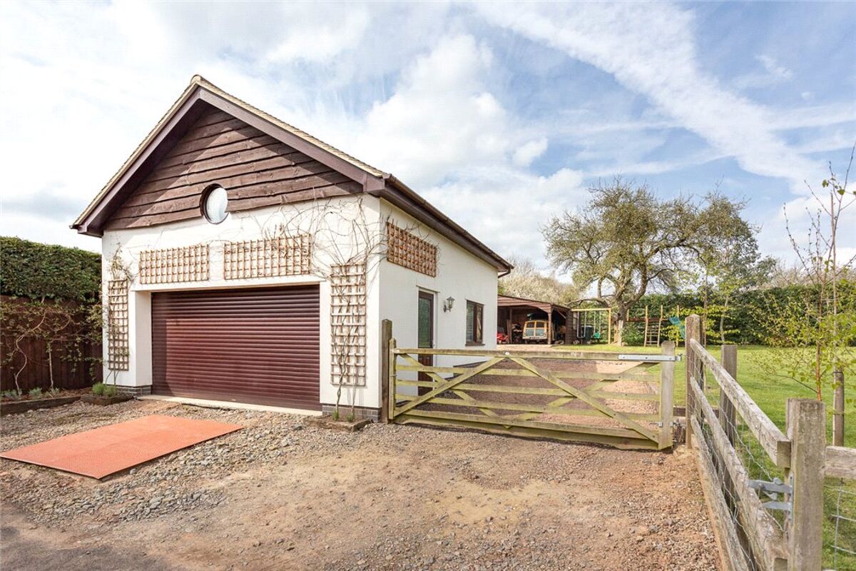 house for sale in Corse Lawn, Gloucester, Worcestershire, GL19 CHE190099 Knight Frank