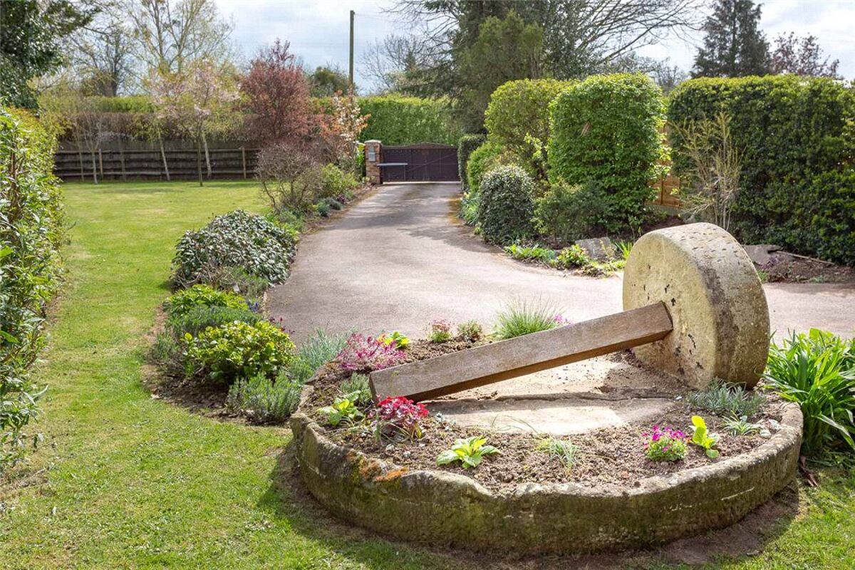 house for sale in Corse Lawn, Gloucester, Worcestershire, GL19 CHE190099 Knight Frank