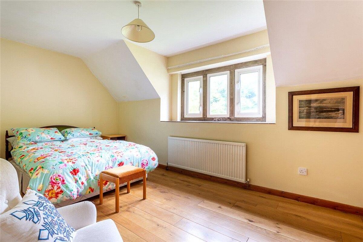 house for sale in Cowley, Cheltenham, GL53 CHE190148 Knight Frank