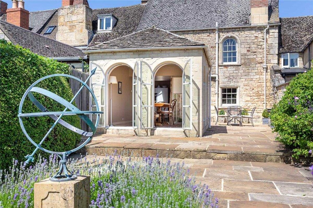 house for sale in Gloucester Street, Cheltenham