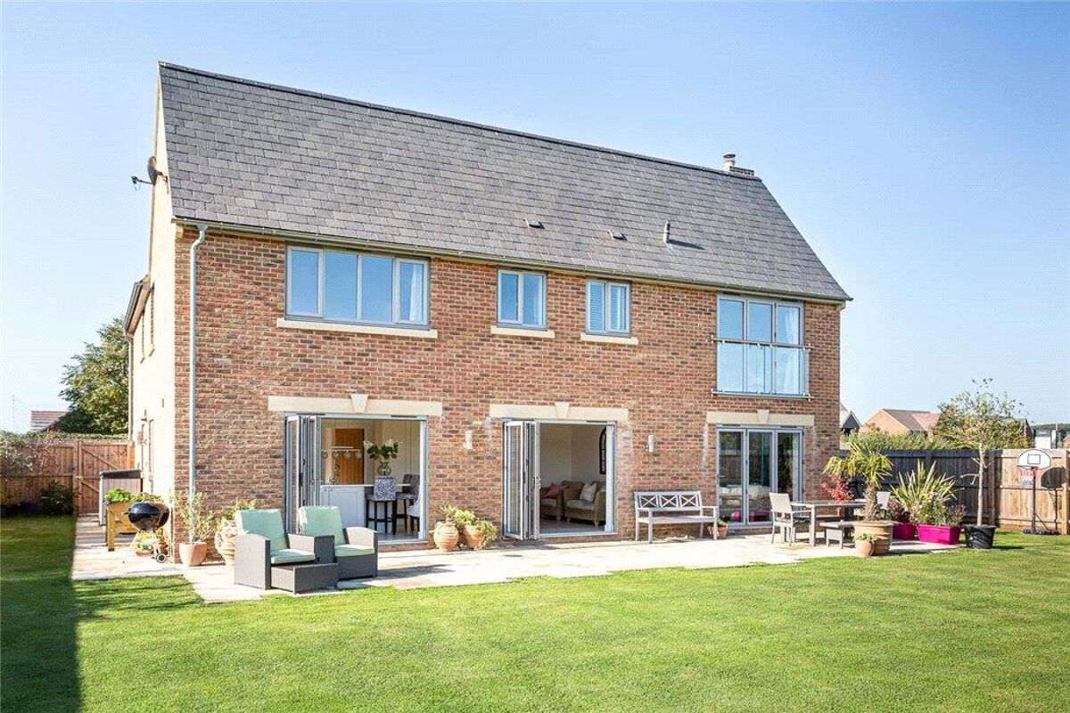 house for sale in Meadow View, Wainlode Lane, Gloucester