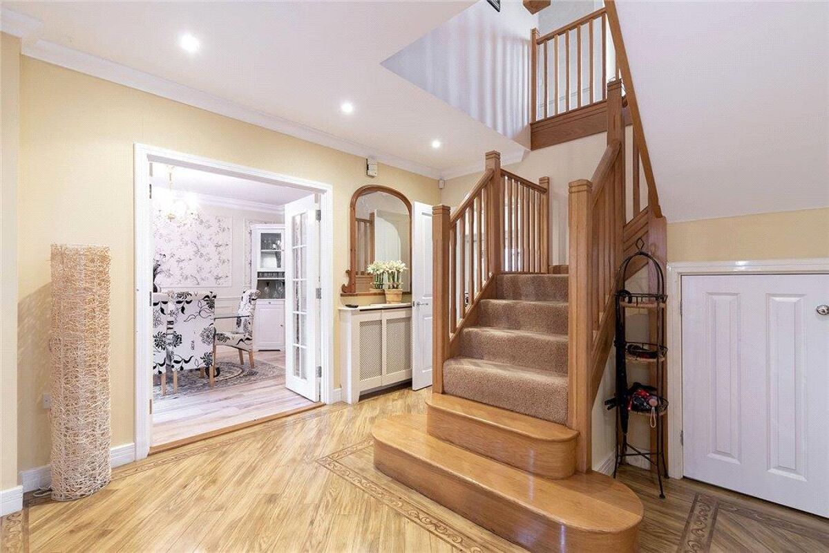 house for sale in Horseshoe Drive, Over, Gloucester, Gloucestershire