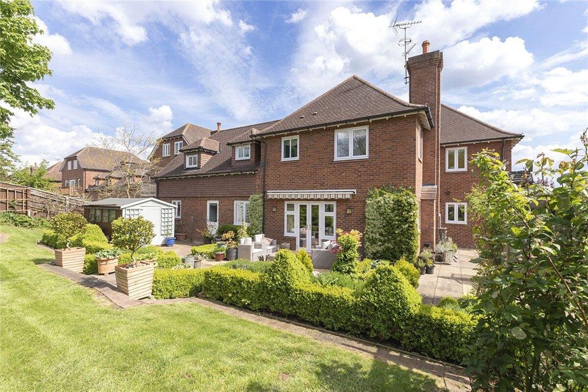 house for sale in Horseshoe Drive, Over, Gloucester, Gloucestershire