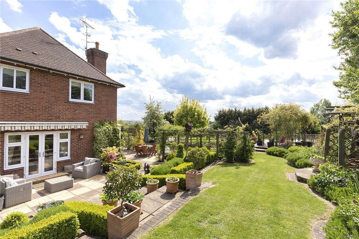 house for sale in Horseshoe Drive, Over, Gloucester, Gloucestershire