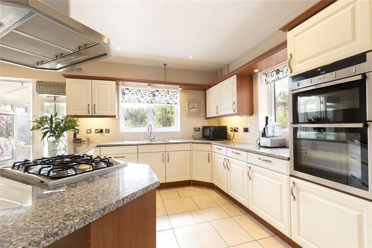 house for sale in Horseshoe Drive, Over, Gloucester, Gloucestershire