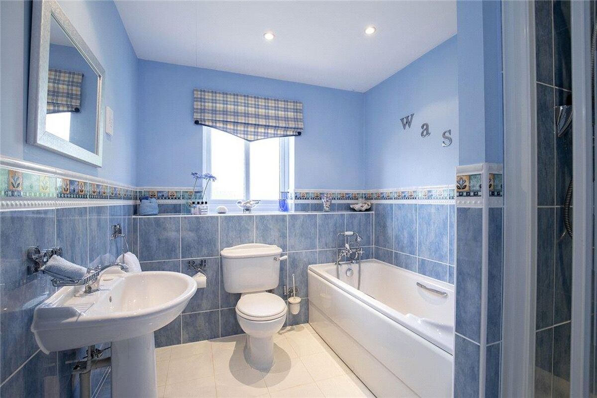 house for sale in Horseshoe Drive, Over, Gloucester, Gloucestershire