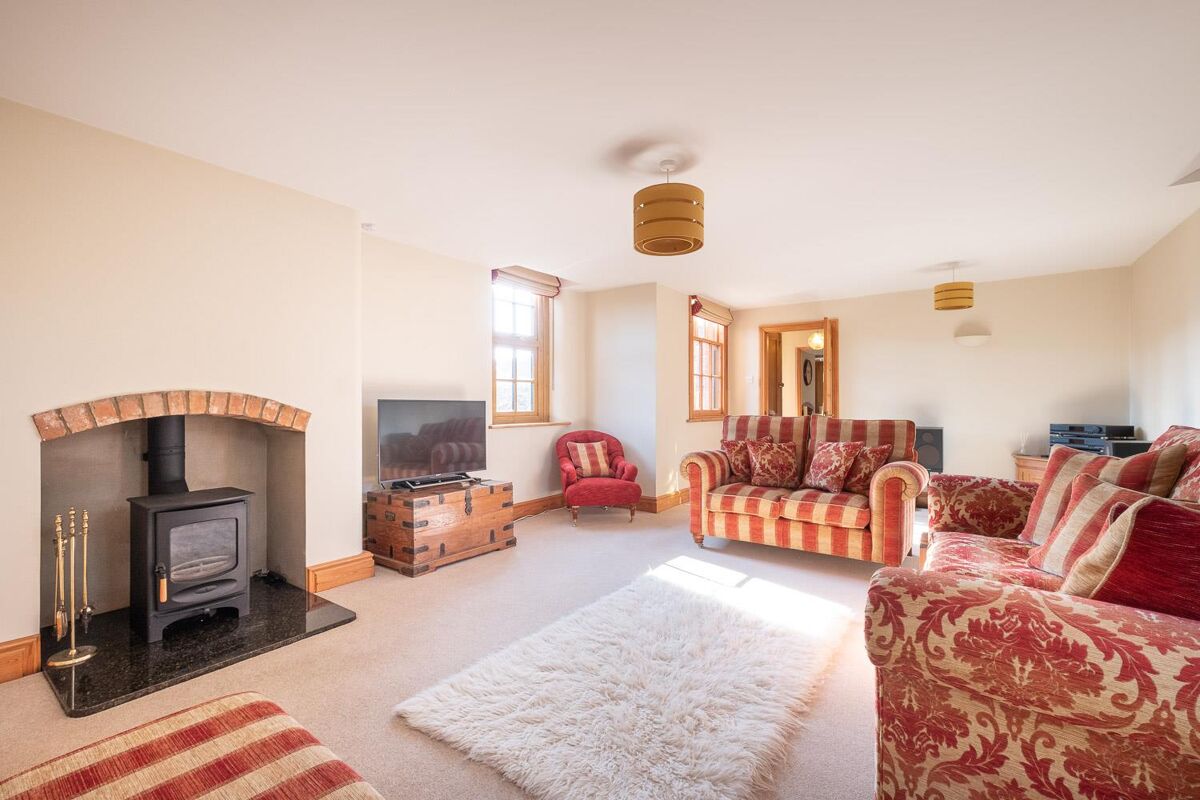 house for sale in Tredington Park, Tredington, Tewkesbury, Gloucestershire, GL20 CHE190291