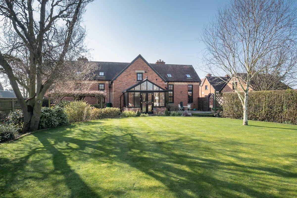 house for sale in Tredington Park, Tredington, Tewkesbury, Gloucestershire, GL20 CHE190291