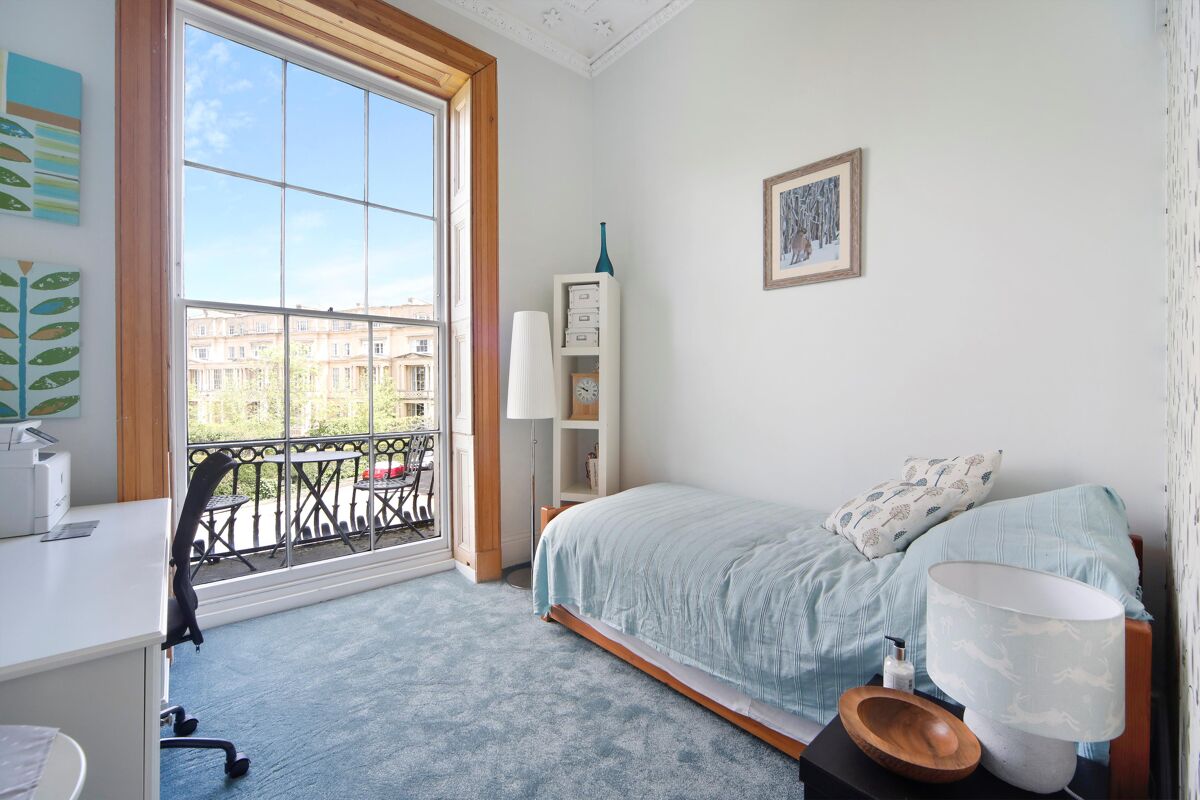 flat for sale in Lansdown Crescent, Cheltenham, Gloucestershire, GL50 CHE190310 Knight Frank
