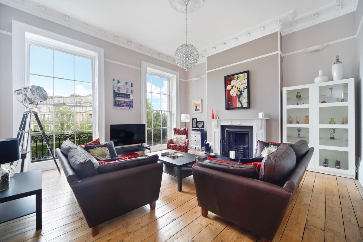 flat for sale in Lansdown Crescent, Cheltenham, Gloucestershire, GL50 CHE190310 Knight Frank