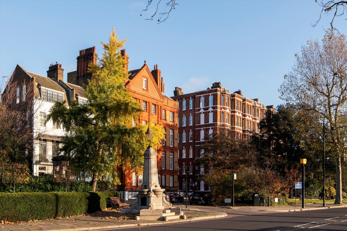 flat for sale in Cheyne Walk, Chelsea, London, SW3 CHL012013944