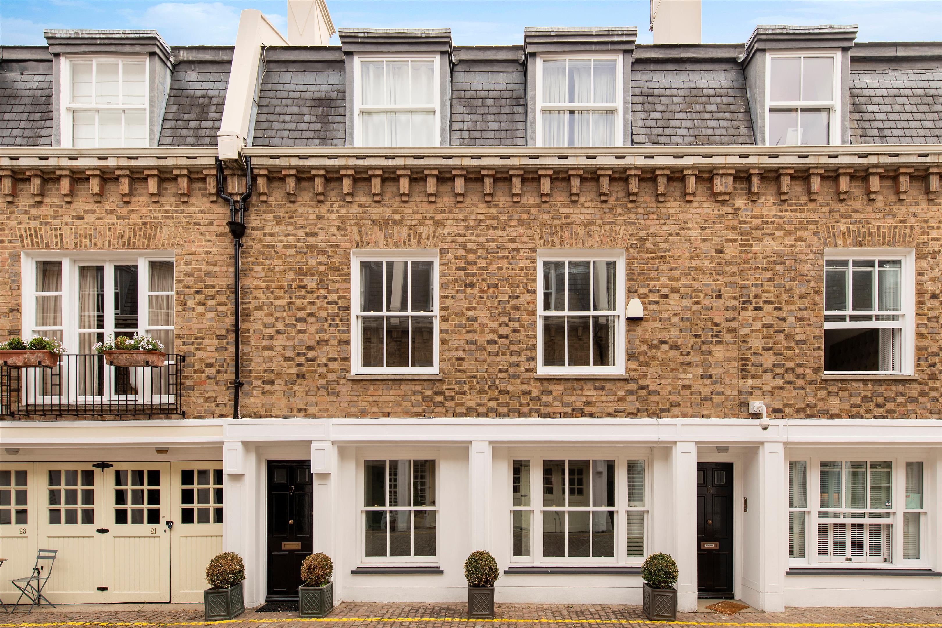 for sale in Redcliffe Mews, London, SW10 CHL012028176
