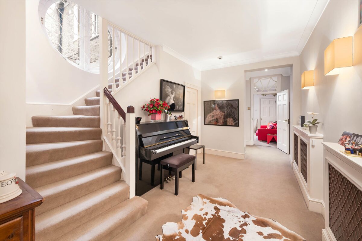 house for sale in Mulberry Walk, Chelsea, London, SW3 CHL012046408