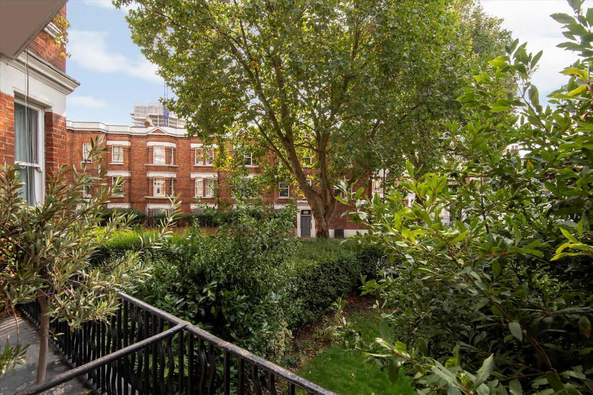 flat for sale in Cornwall Mansions, Cremorne Road, Chelsea, London, SW10 CHL012090953 Knight