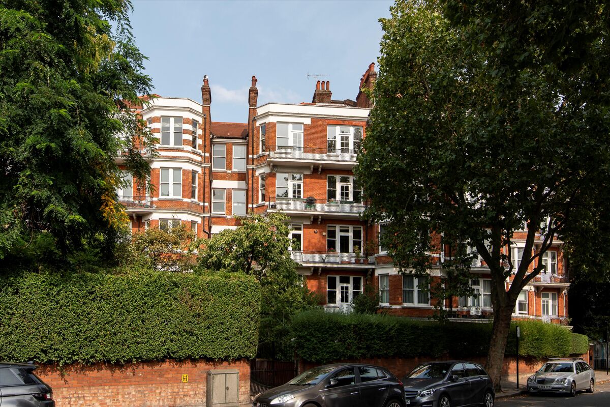 flat for sale in Cornwall Mansions, Cremorne Road, Chelsea, London, SW10 CHL012090953 Knight