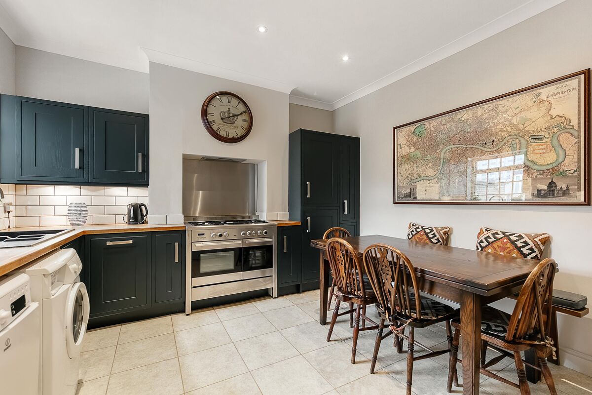 apartment for sale in Anselm Road, Fulham, SW6 CHL012105929 Knight