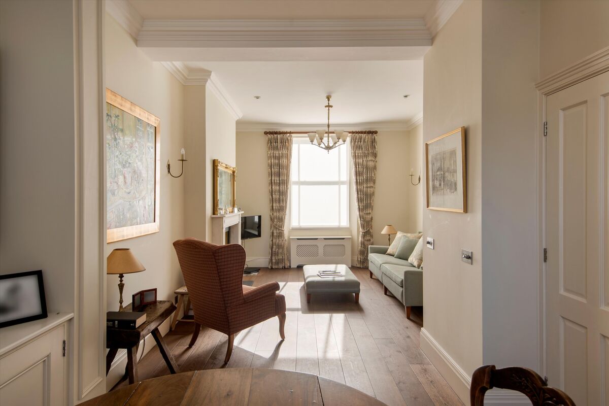 house for sale in Lamont Road, Chelsea, London, SW10 CHL012132003 Knight Frank