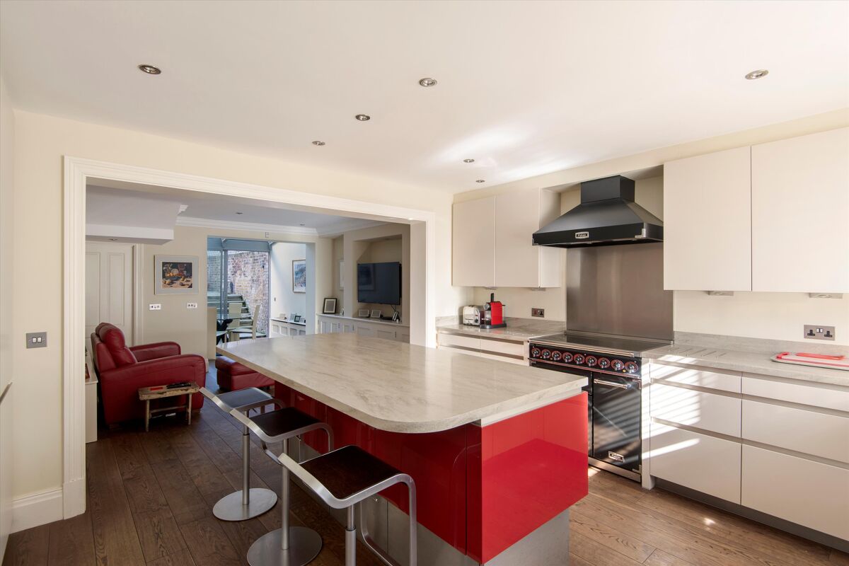 house for sale in Lamont Road, Chelsea, London, SW10 CHL012132003