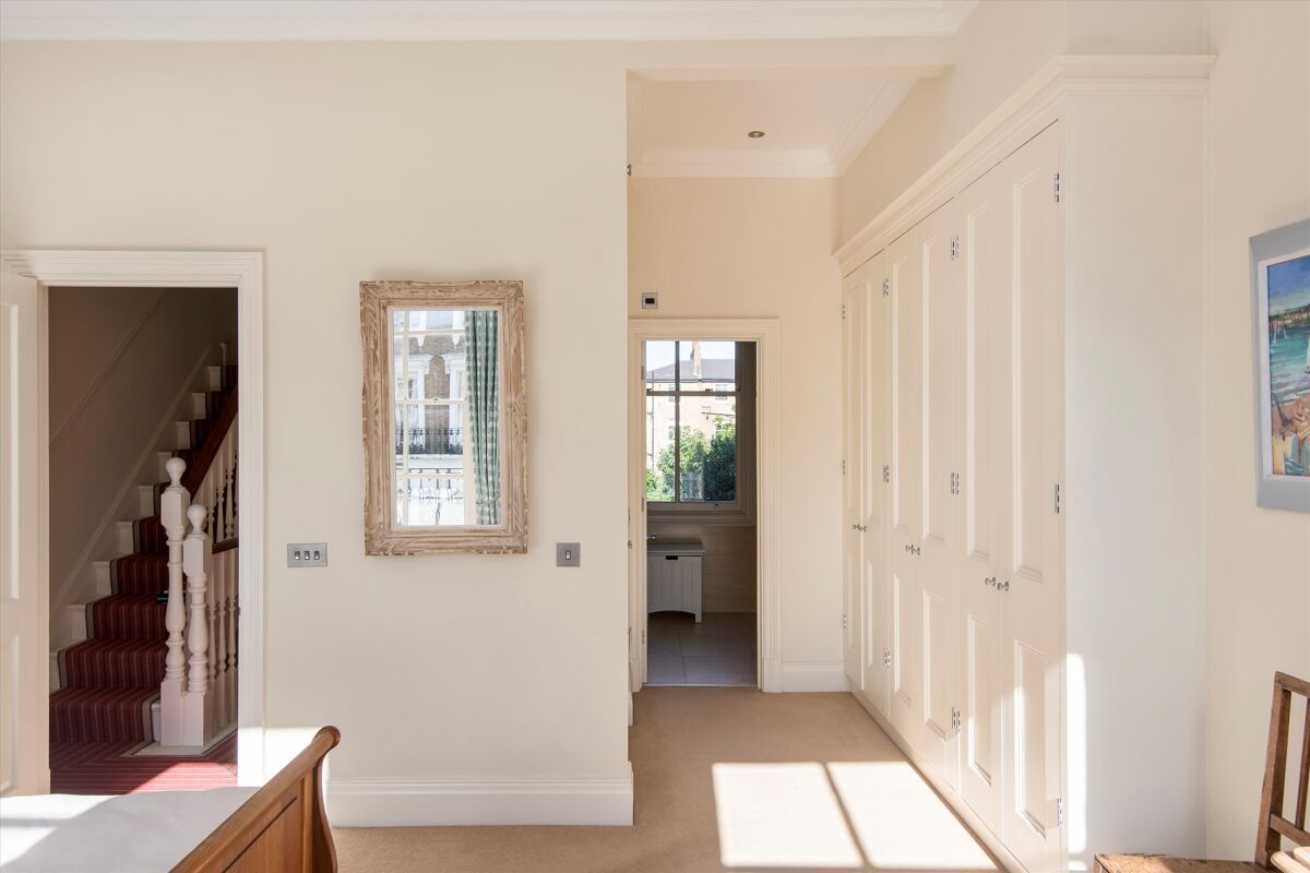 house for sale in Lamont Road, Chelsea, London, SW10 CHL012132003 Knight Frank